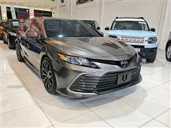 تۆیۆتا کامری